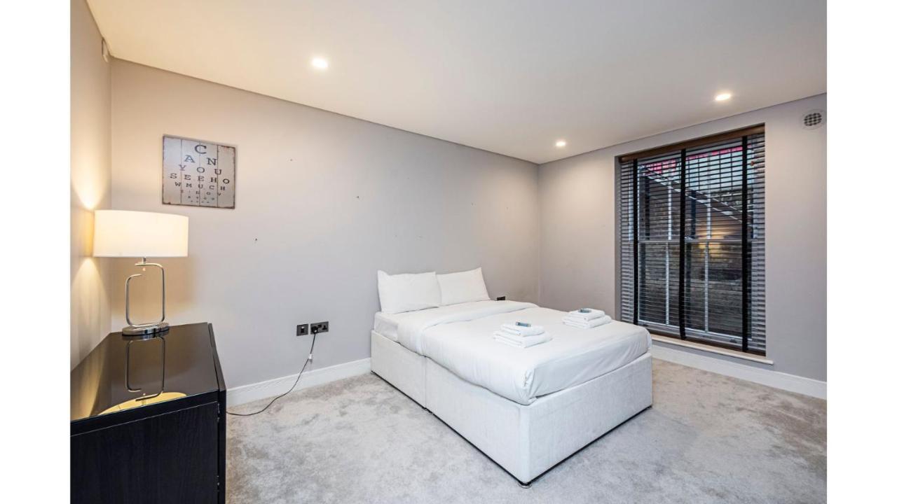 Luxurious 3 Bed Apt Westbourne Park Villas Sk Londra